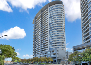 Chatswood, NSW, 2067, 3 Bedrooms Bedrooms, 2 Rooms Rooms,2 BathroomsBathrooms,公寓 Apartment,出售 For Sale,NSW,1037